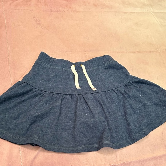 This item brand name is gum balls size 3T great condition. - Picture 2 of 2